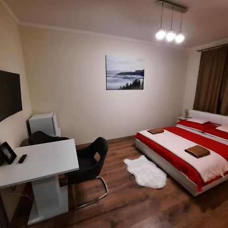 Bed and Breakfast Borostyan Panzio Debrecen Exterior foto
