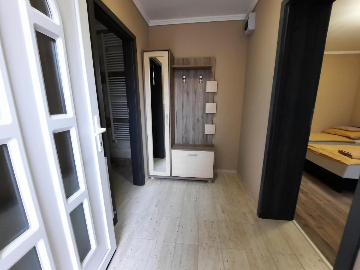 Bed and Breakfast Borostyan Panzio Debrecen Exterior foto