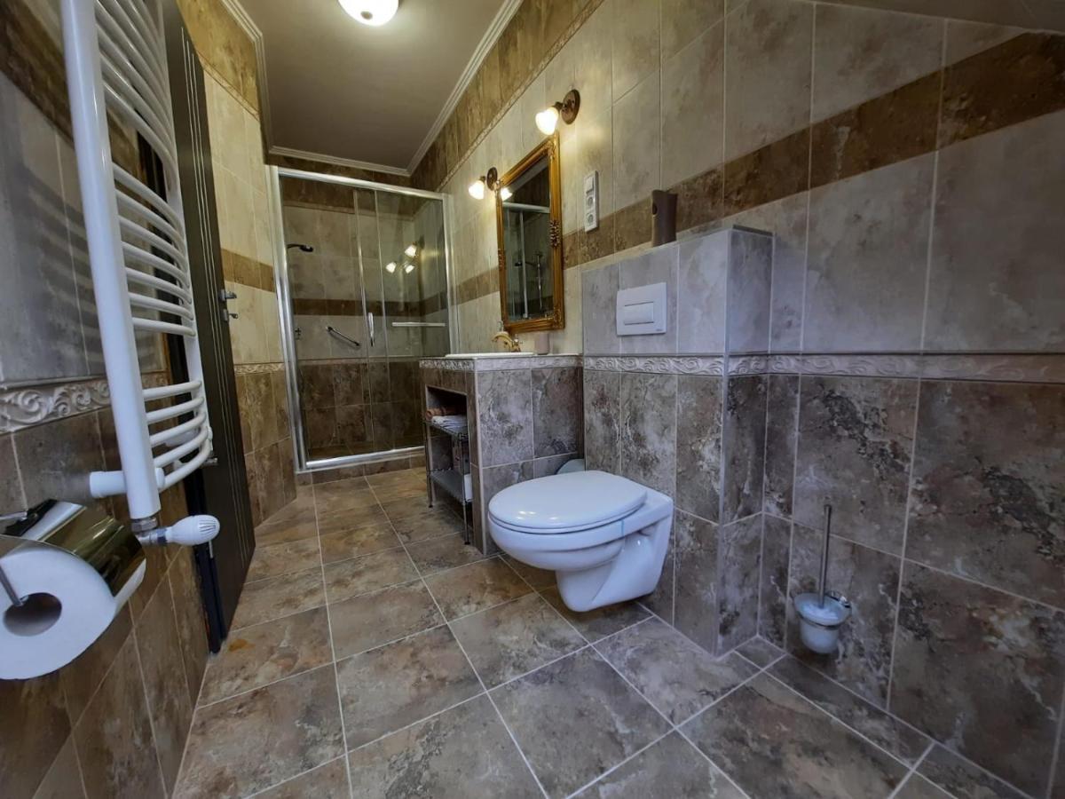 Bed and Breakfast Borostyan Panzio Debrecen Exterior foto