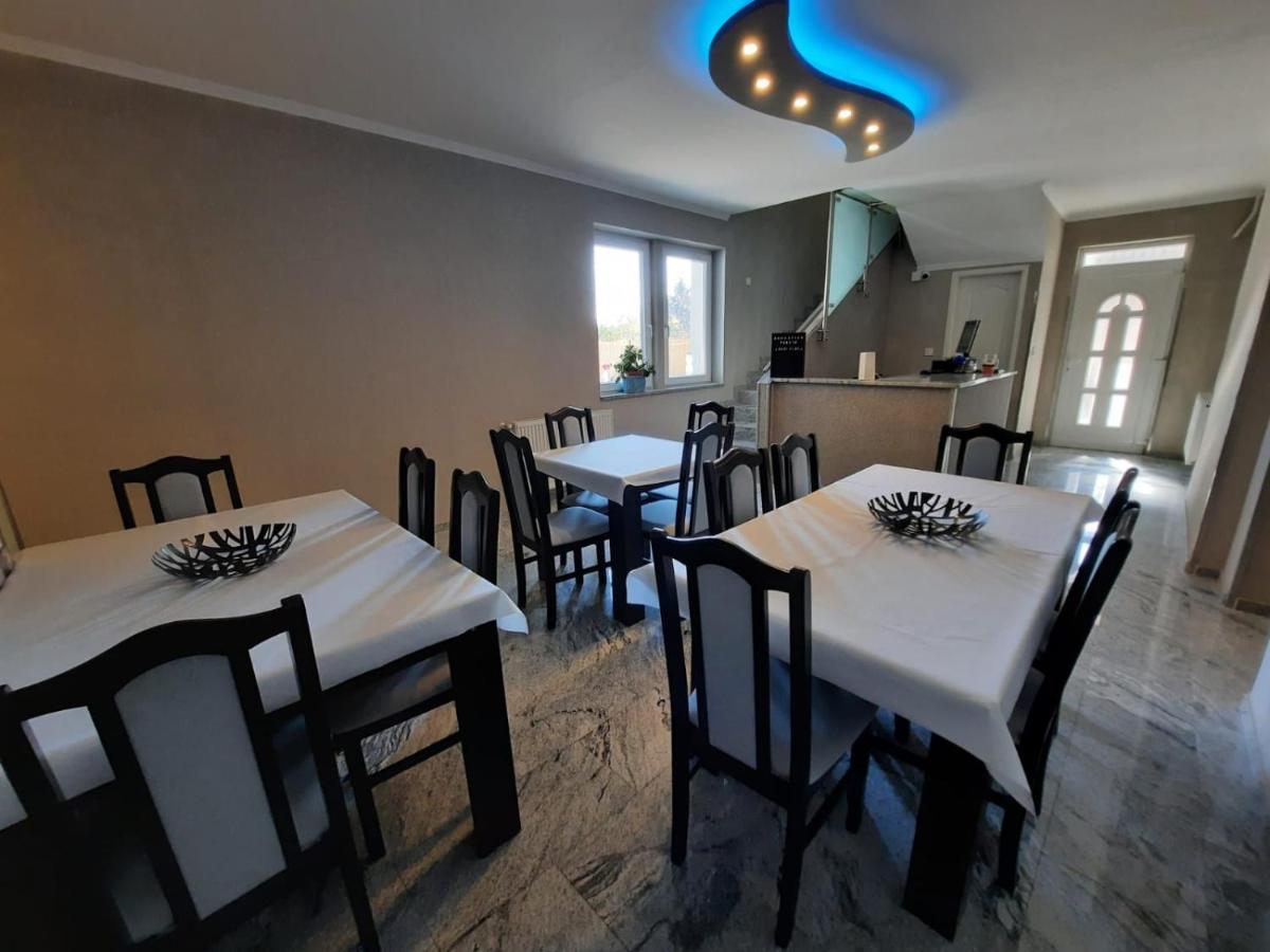Bed and Breakfast Borostyan Panzio Debrecen Exterior foto