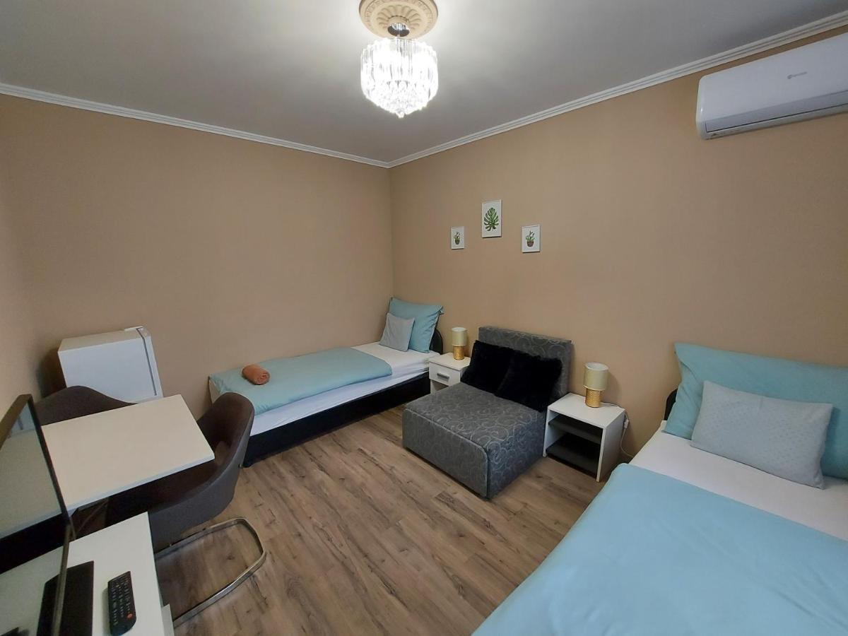 Bed and Breakfast Borostyan Panzio Debrecen Exterior foto